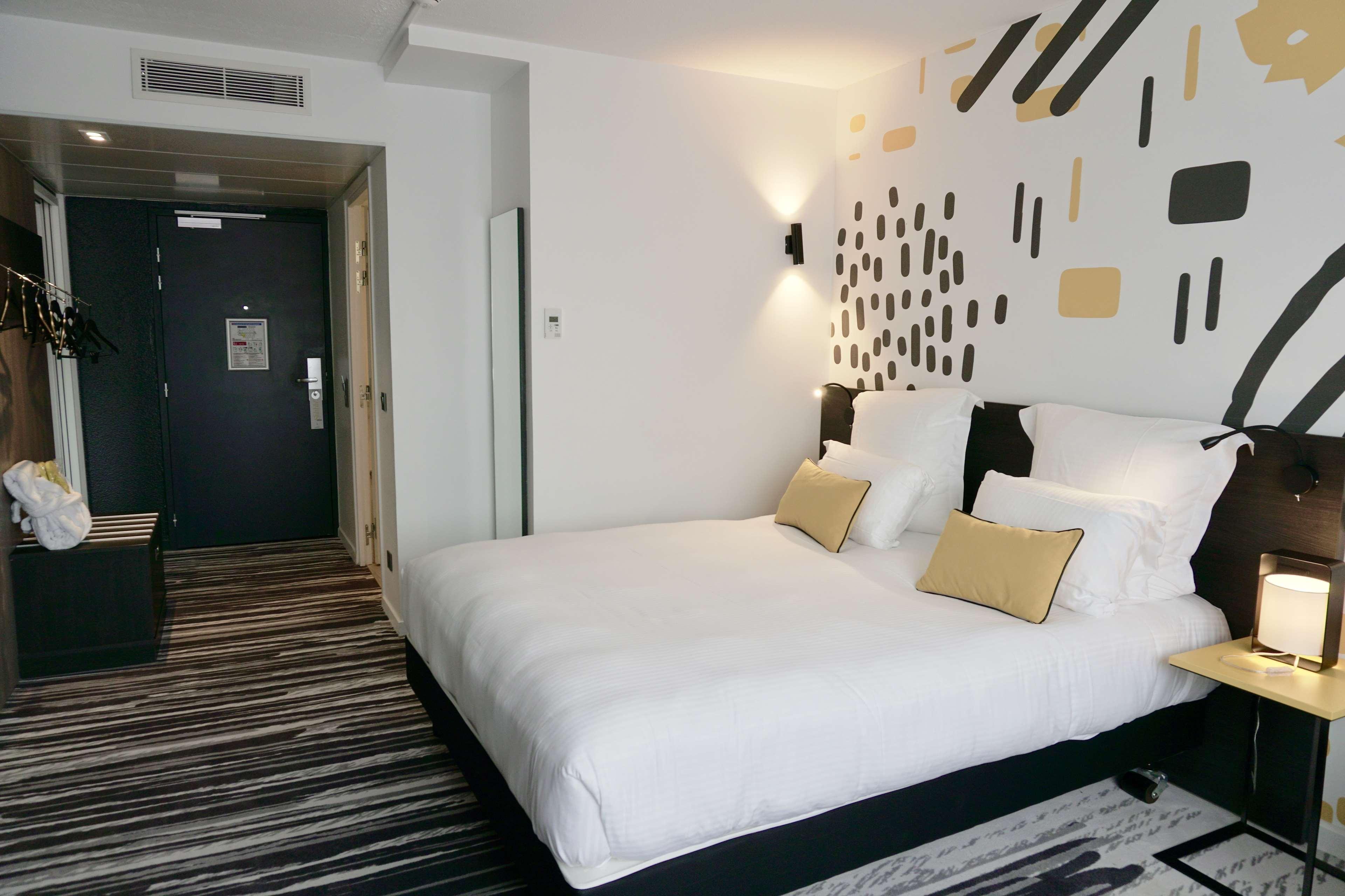 Готель Golden Tulip Roissy Saint Witz Екстер'єр фото